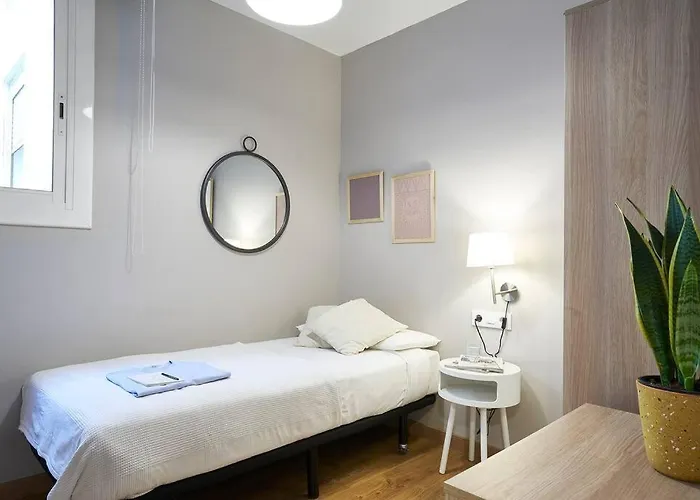Bebarceloner Eixample - 2 Bedrooms *