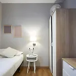 Bebarceloner Eixample - 2 Bedrooms Apartment
