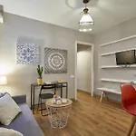 شقة Bebarceloner Eixample - 2 Bedrooms برشلونة